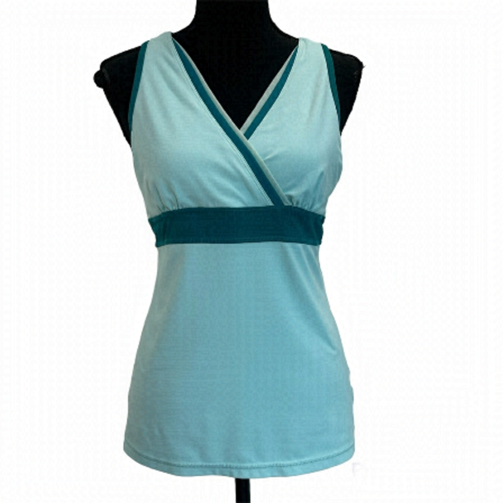 XERSION teal aquamarine blue V-neck tank top Sz M